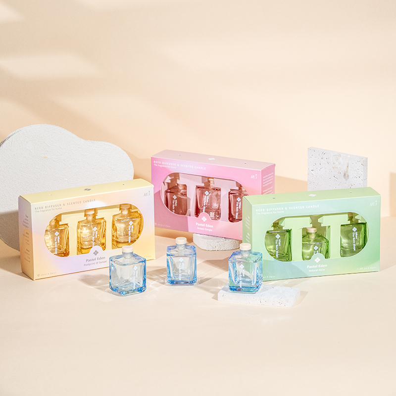 Zestaw 3-częściowych dyfuzorów z trzciny kwadratowej i 3-częściowego zestawu aromatów