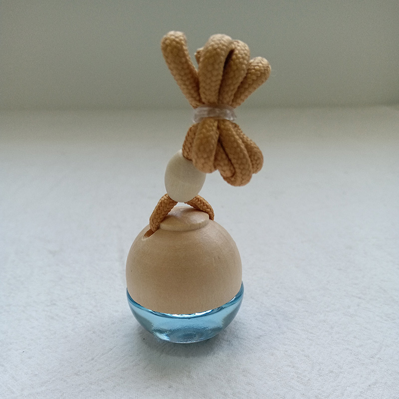 Okrągłe perfumy do zawieszania samochodu/zapach samochodowy/aromat samochodowy/wiszący odświeżacz/zapach samochodowy/odświeżacz powietrza do samochodu perfumy/świeży samochód